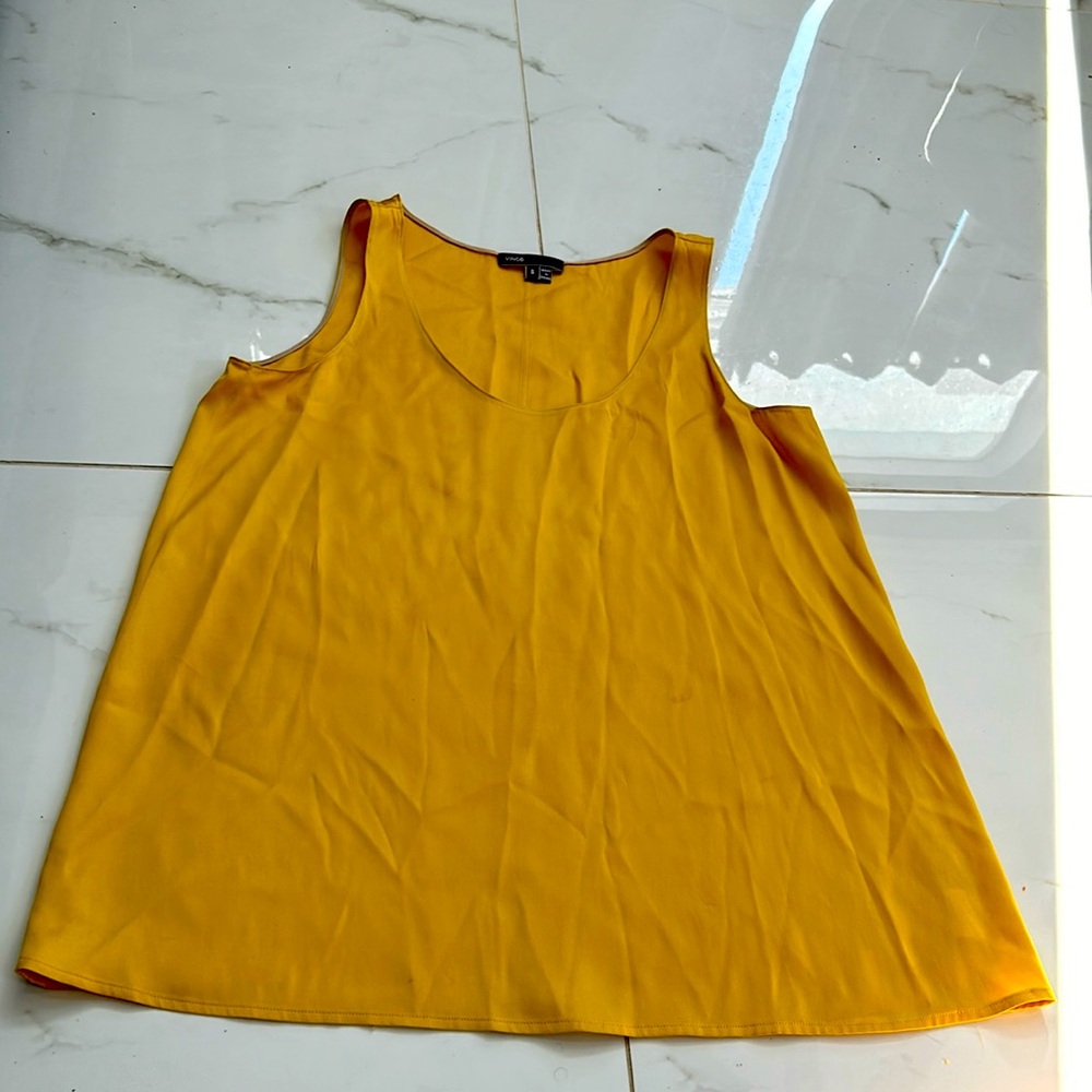 VINCE silk  tank top in good condition